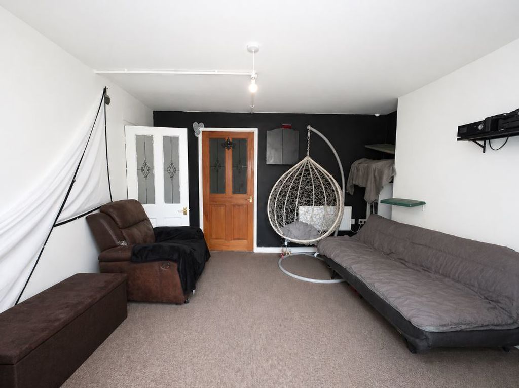 Additional image 3 of 4 bed terraced house for saleClytha Crescent, Newport NP20