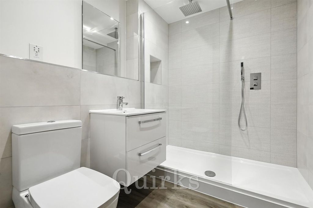 Additional image 11 of 1 bed flat for saleHigh Street, Billericay CM12