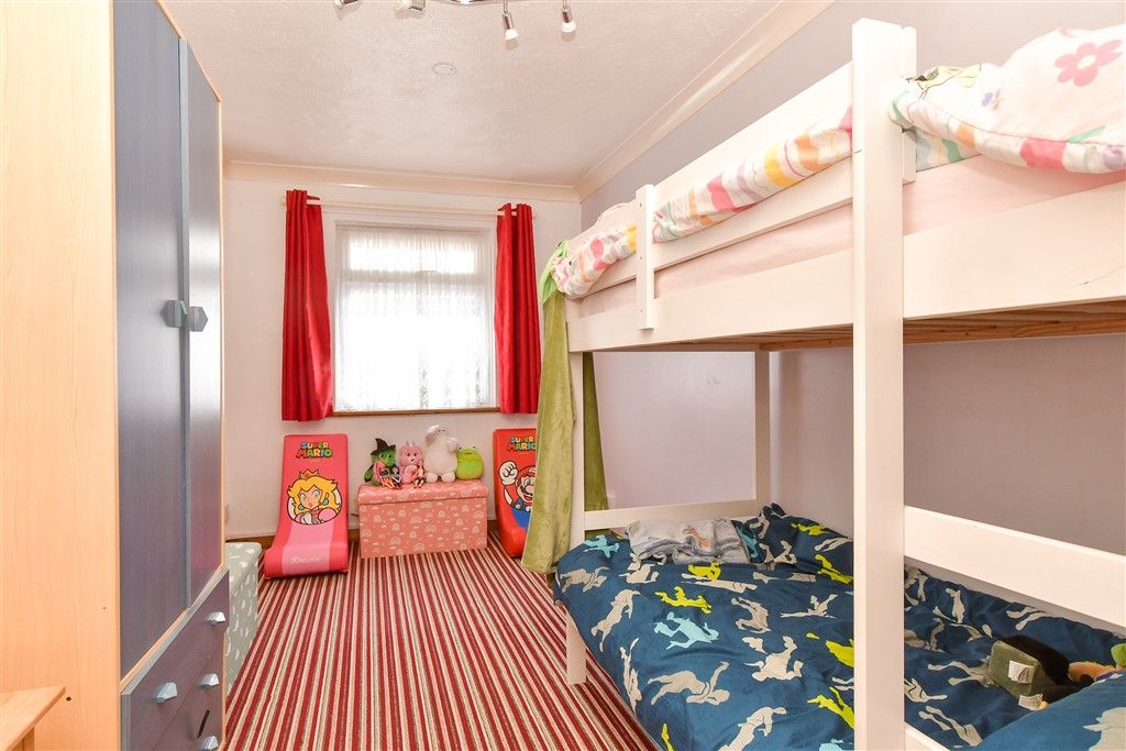 Additional image 8 of 4 bed semi-detached house for saleCourtfield Avenue, Lordswood, Chatham, Kent ME5