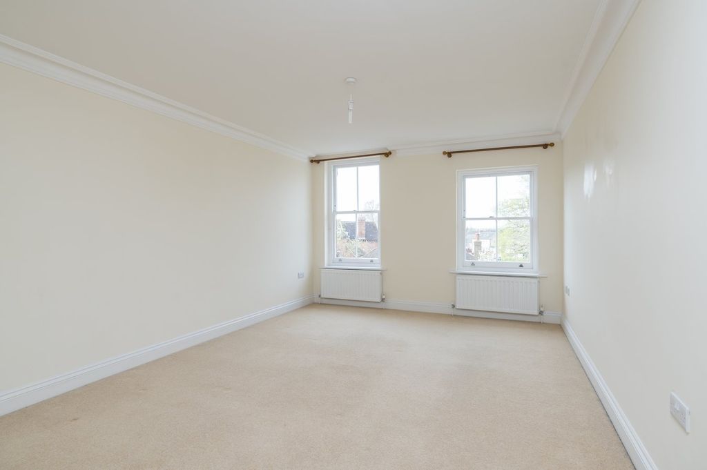 Additional image 22 of 6 bed town house for saleLansdowne Road, Bedford MK40