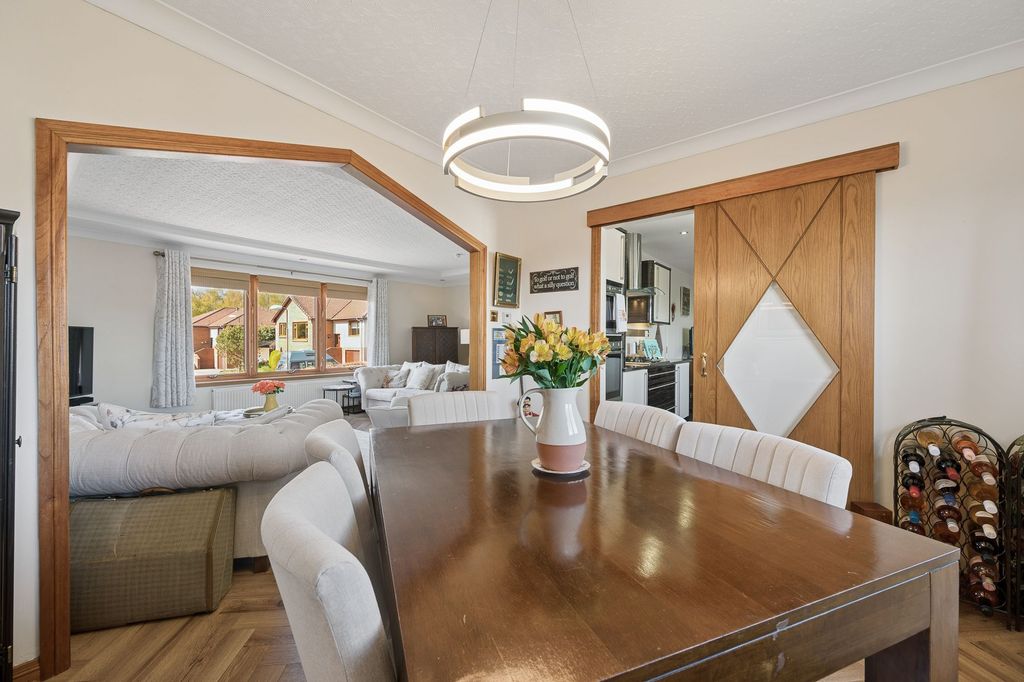 Additional image 9 of 4 bed detached house for saleHawthorn Bank, Seafield EH47