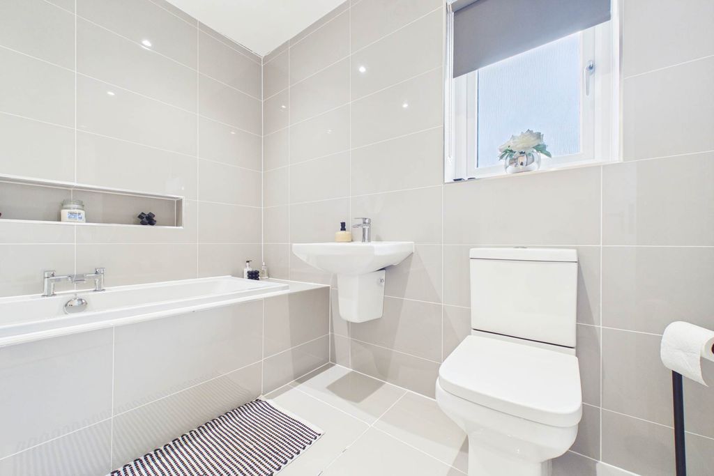 Additional image 24 of 3 bed semi-detached house for saleCalderside Place, Airdrie ML6