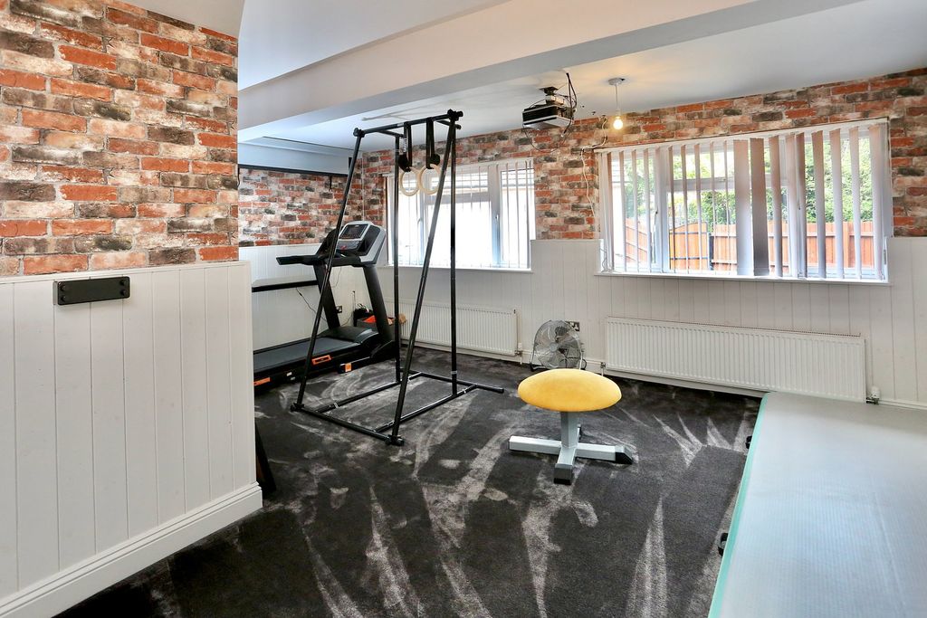 Additional image 15 of 6 bed detached house for saleKiln Lodge, Blaenavon Road, Govilon, Abergavenny, Monmouthshire NP7