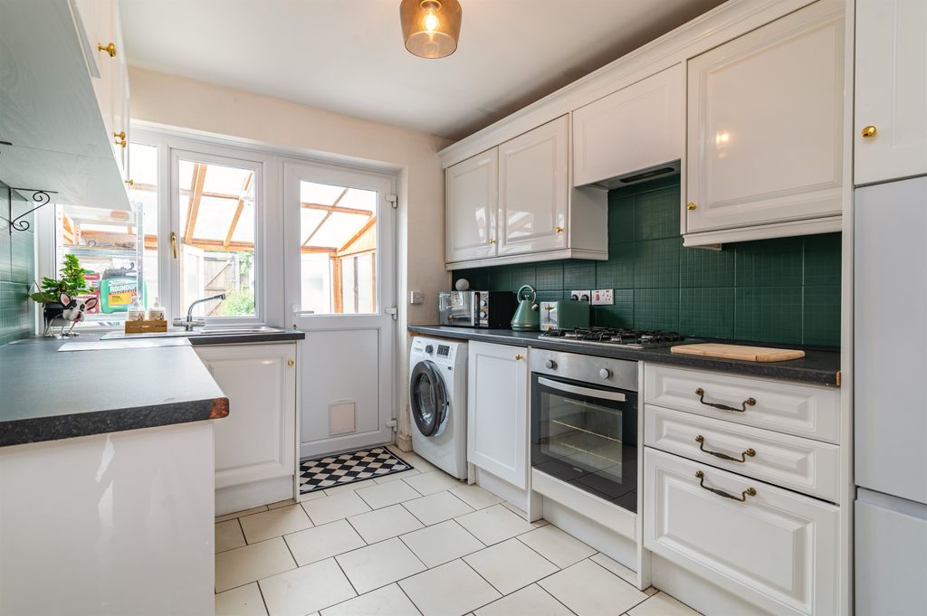Additional image 2 of 2 bed bungalow for saleOak Close, Bulwark, Chepstow, Monmouthshire NP16