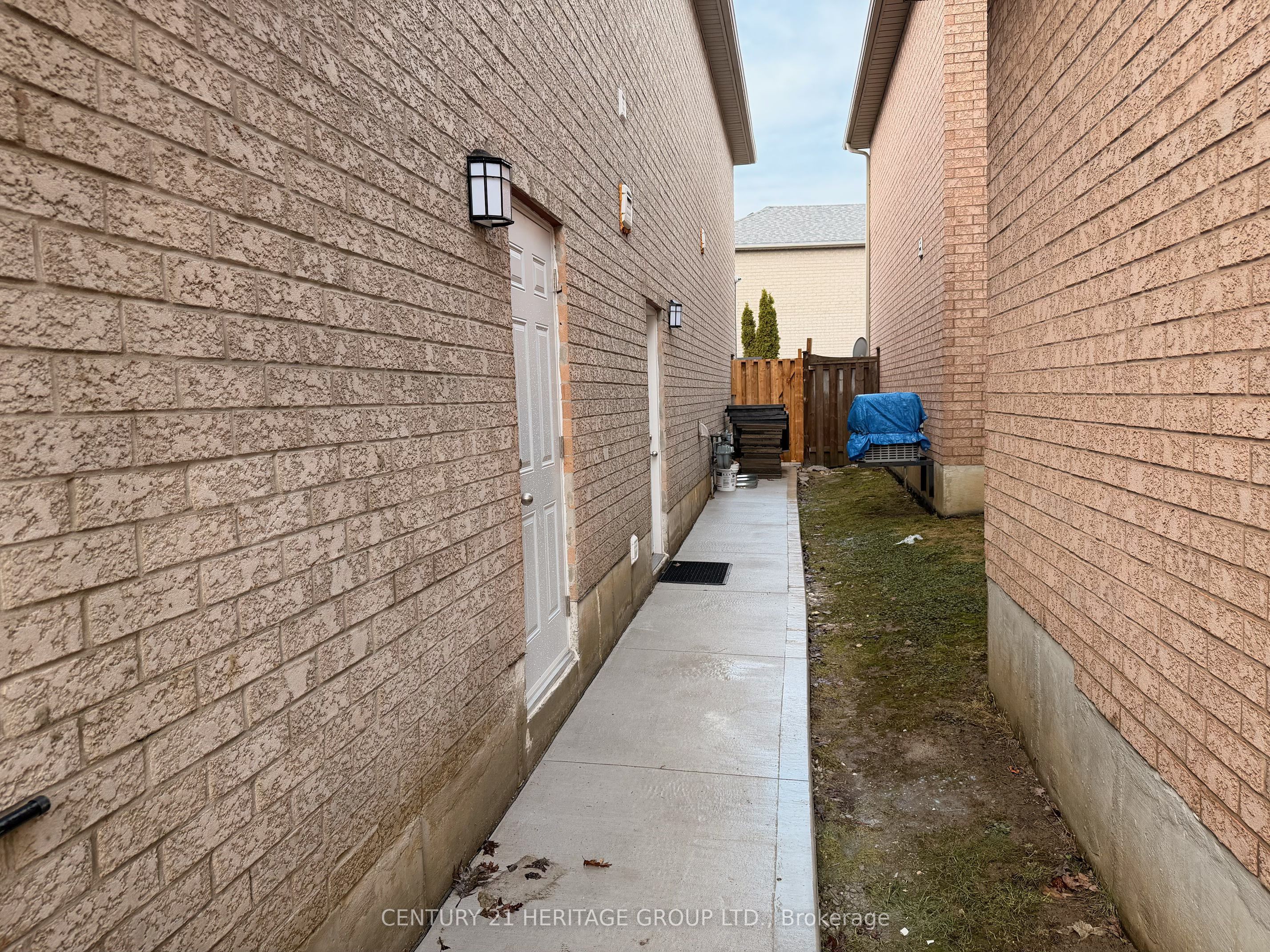 Additional image 3 of 118 Sunridge Street, Richmond Hill, ON, L4E 3Z2