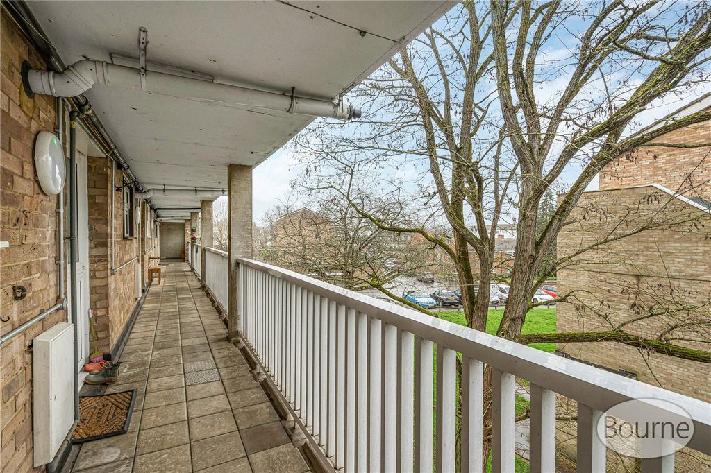 Additional image 10 of 2 bed flat for saleColliers Close, Goldsworth Park, Woking, Surrey GU21
