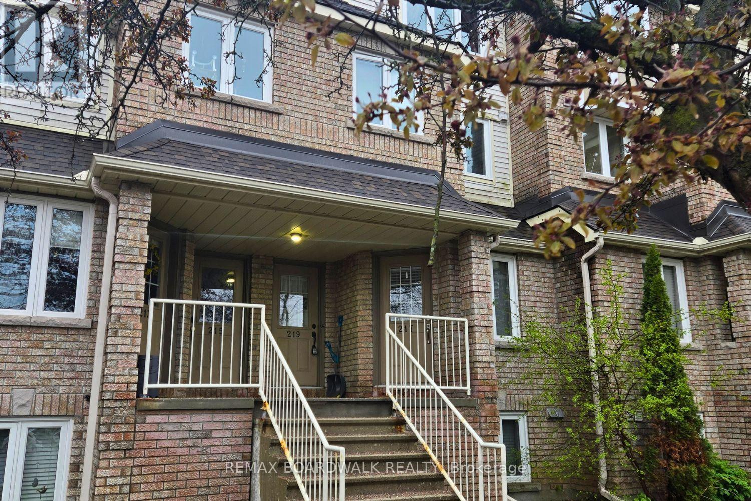 219 BRISTON PRIVATE