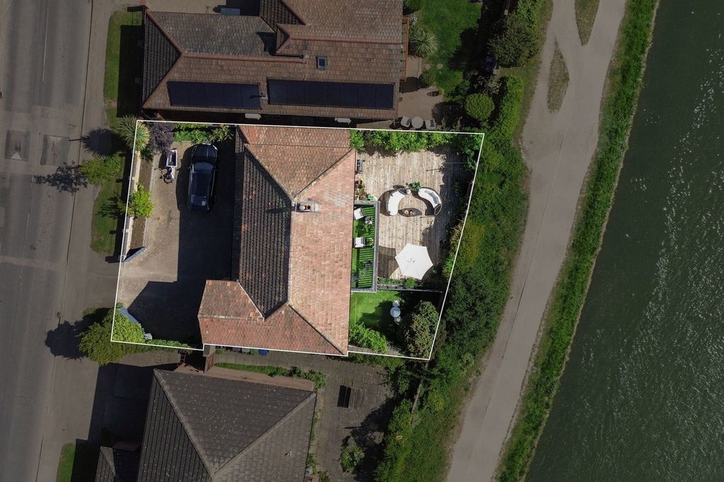 Additional image 40 of 4 bed detached house for saleFen Road, Cambridge CB4