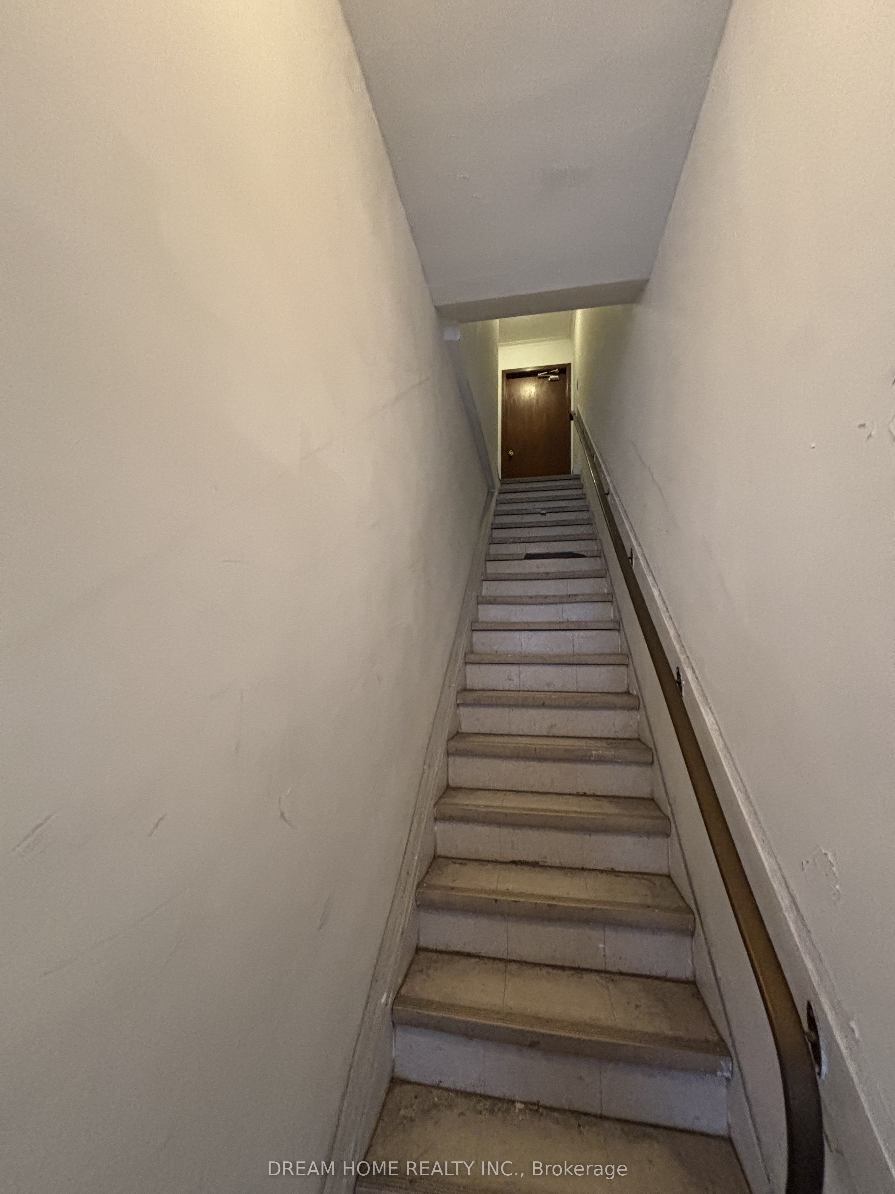 Additional image 3 of 400 Parliament Street, Toronto, ON, M5A 2Z7