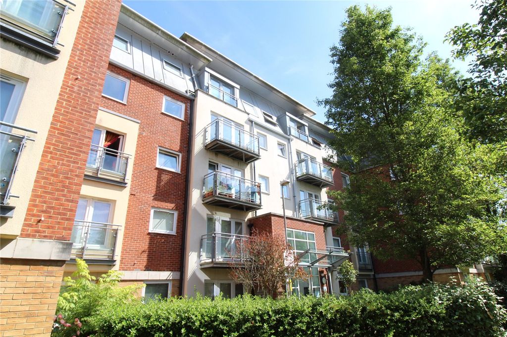 Additional image 13 of 2 bed flat for saleWinterthur Way, Basingstoke, Hampshire RG21