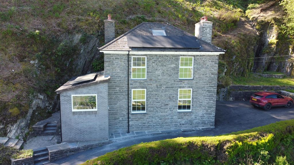 3 bed detached house for saleAlltglais, Clarach, Aberystwyth SY23