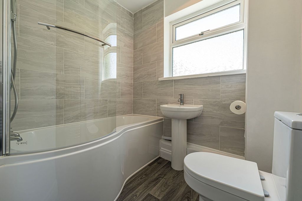 Additional image 18 of 2 bed flat for saleBeaufort Road, Newport NP19