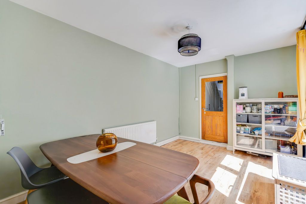 Additional image 9 of 4 bed terraced house for saleMackintosh Place, Roath, Cardiff CF24