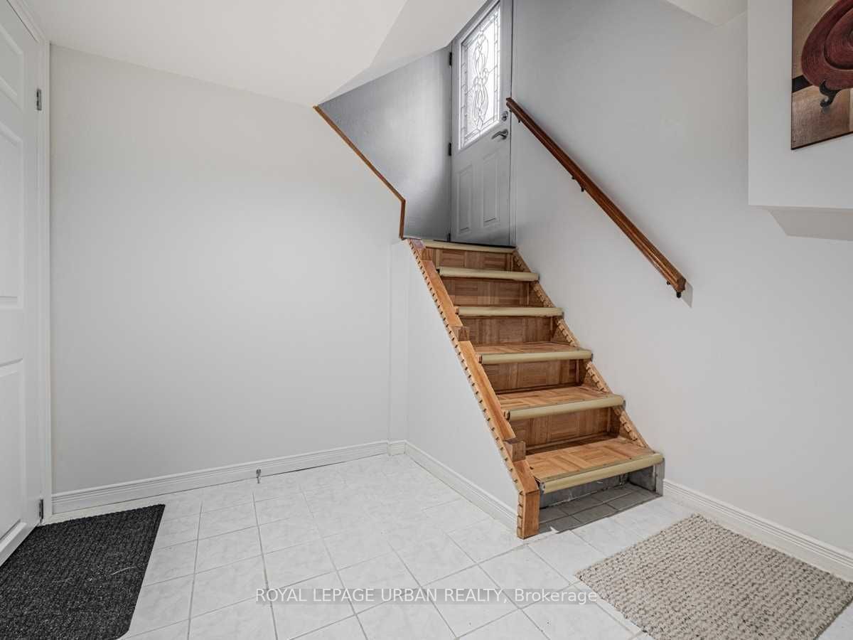 Additional image 3 of Bsmt-377 Mortimer Avenue, Toronto, ON, M4J 2E4