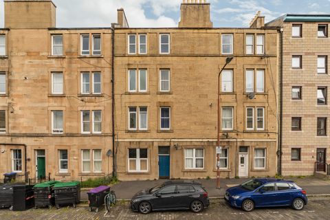 7 Cathcart Place, Edinburgh EH11