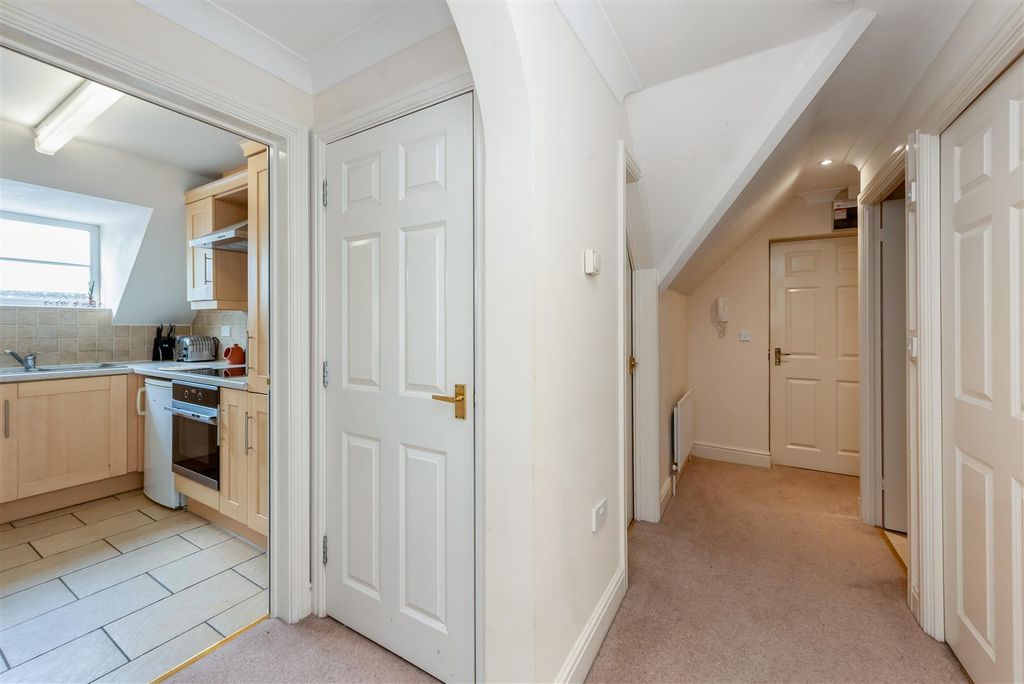 Additional image 6 of 2 bed flat for saleImber House, Millway Road, Andover, Hampshire SP10