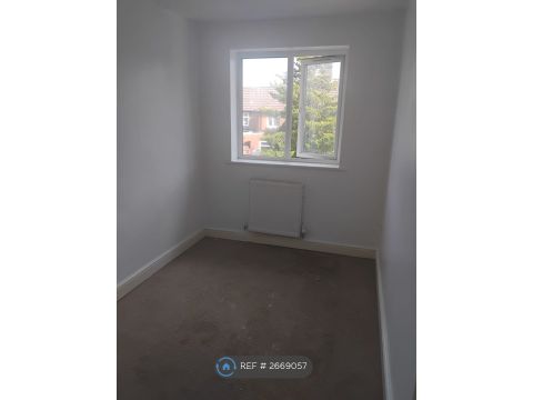 Penshaw Close, Liverpool L14