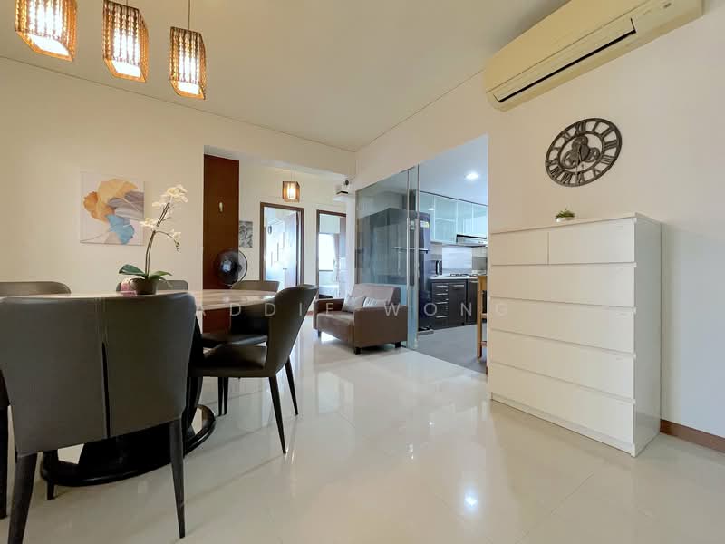 Additional image 5 of Tiong Bahru MRT 3 Mins Walk | Naturally Bright | Nice Condo Room