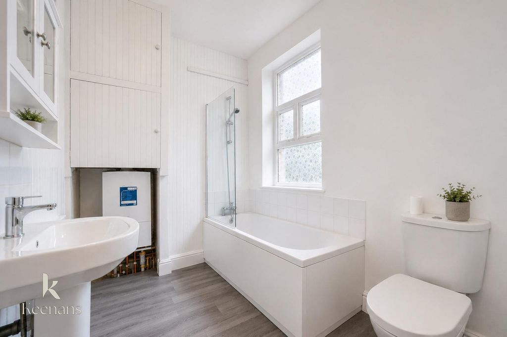 Additional image 4 of 2 bed flat for saleNew Market Street, Colne BB8