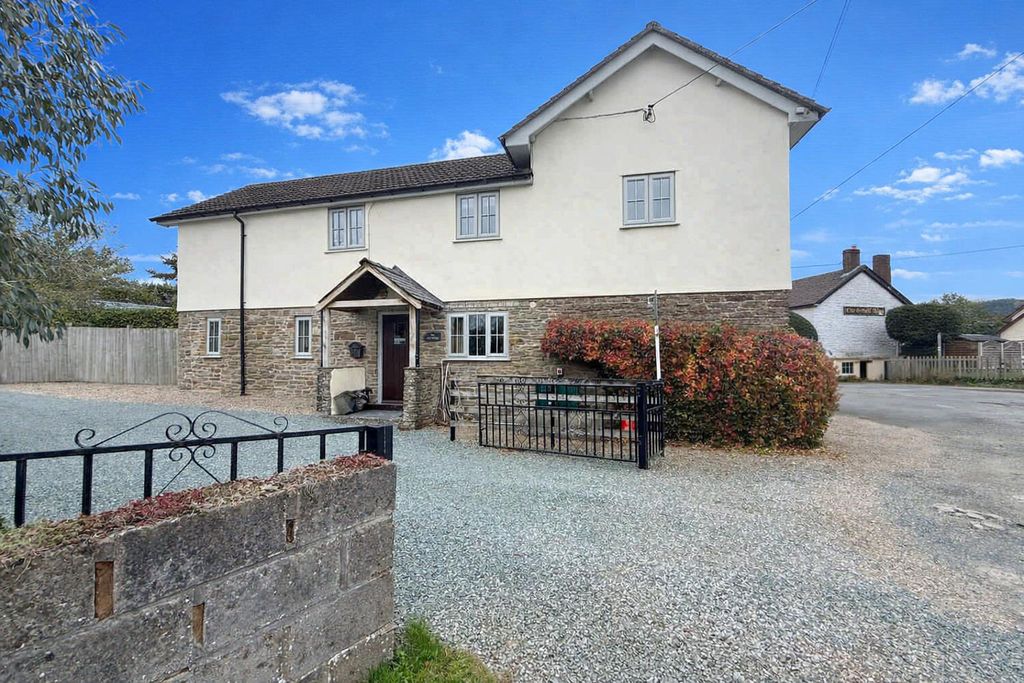 4 bed cottage for saleBucknell SY7