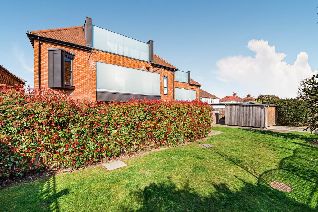 Additional image 32 of 2 bed flat for saleBrampton Road, Bexleyheath DA7