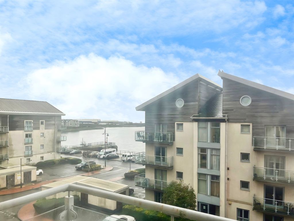 Additional image 2 of 2 bed flat for saleGlanfa Dafydd, Barry CF63