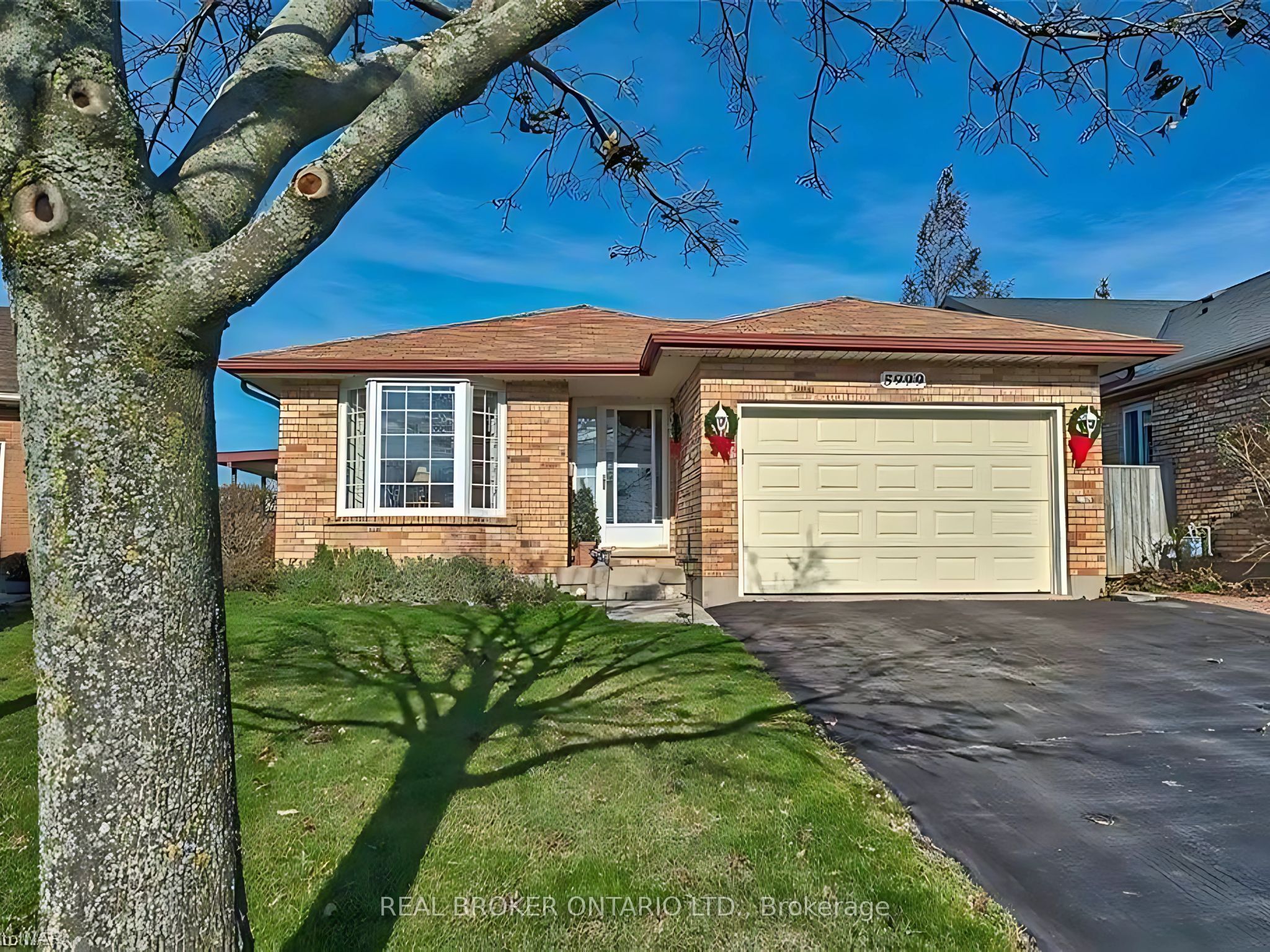 5999 Andrea Drive, Niagara Falls, ON, L2H 2Z9