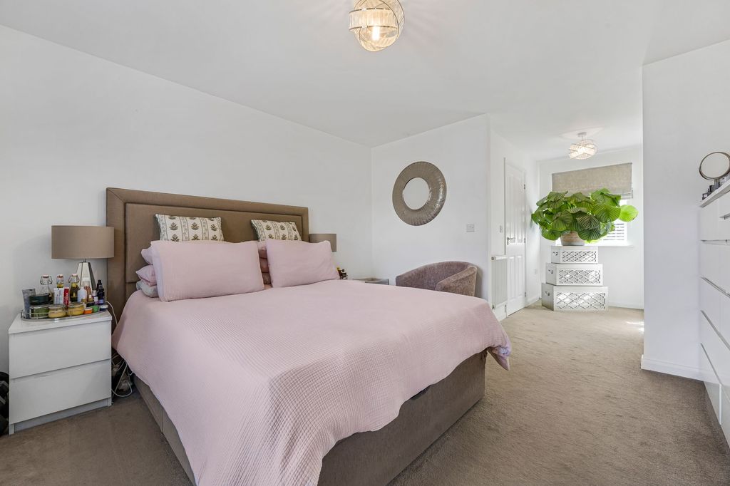 Additional image 8 of 5 bed detached house for saleTy'n-Y-Gollen Court, Old St. Mellons CF3