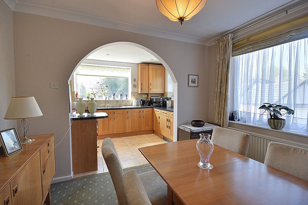 Additional image 10 of 3 bed detached house for saleWoodhead Lane, Brighouse, West Yorkshire HD6