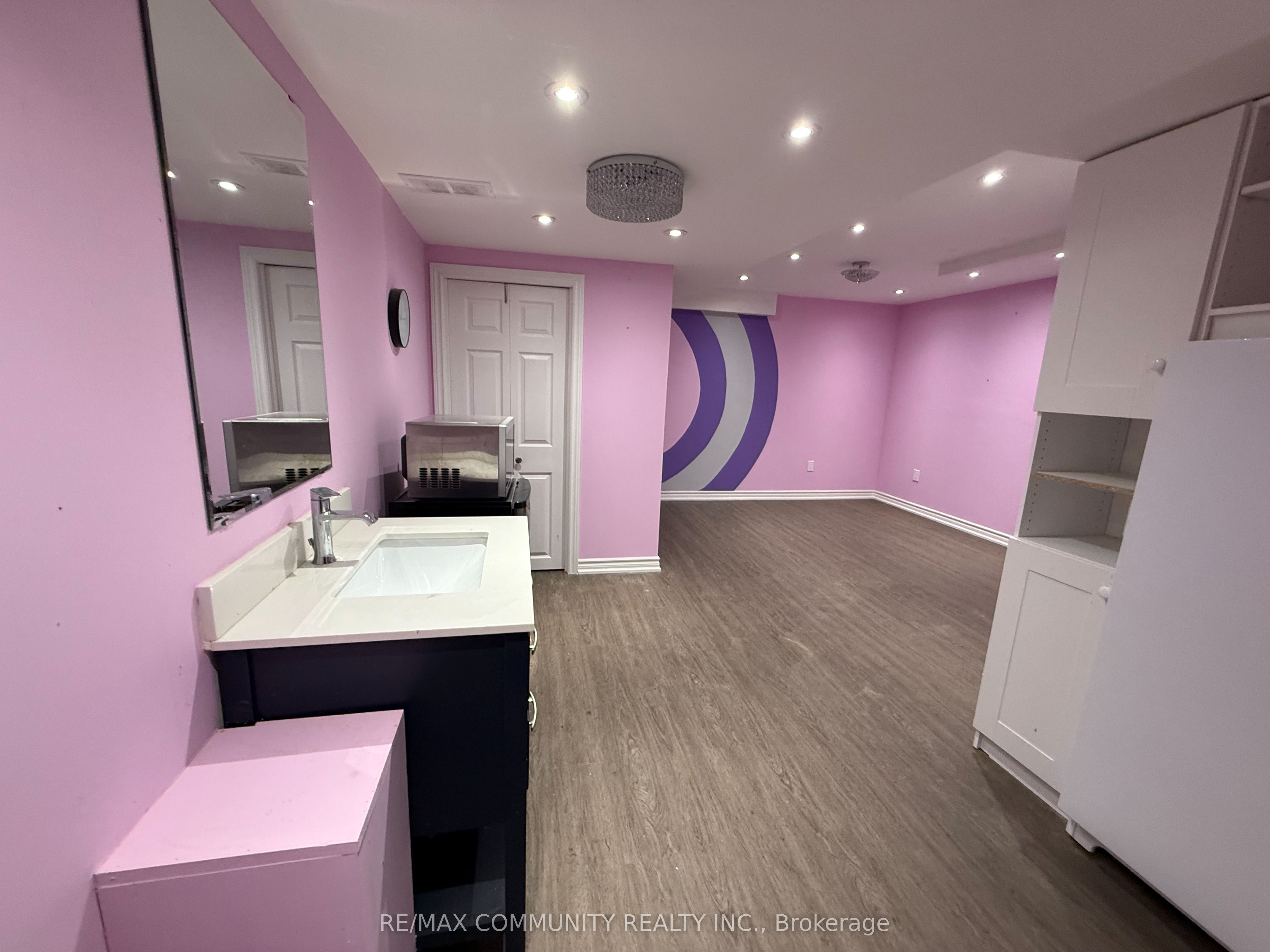 Additional image 4 of B1-11 Barden Crescent, Ajax, ON, L1Z 2A8