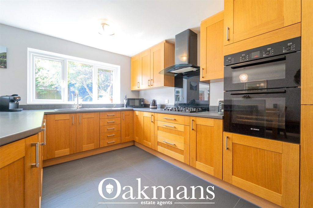 Additional image 7 of 5 bed detached house for saleDarbys Hill Road, Tividale, Oldbury, West Midlands B69