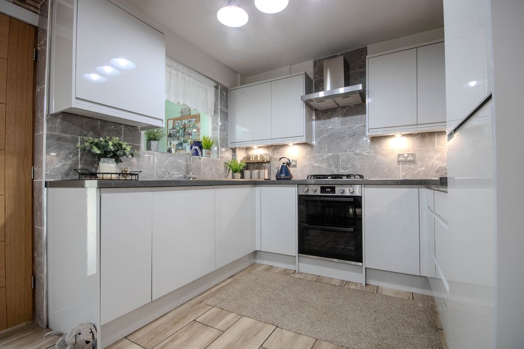 Additional image 9 of 3 bed semi-detached house for saleHeol-Y-Nant, Caerphilly CF83