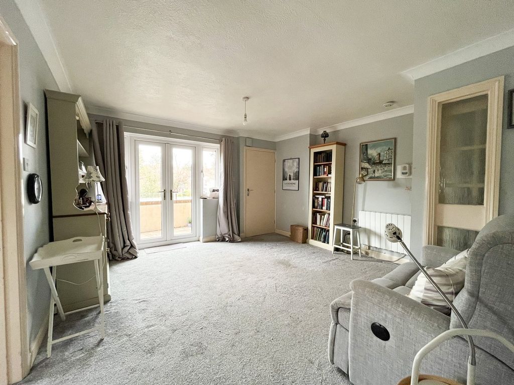 Additional image 4 of 2 bed flat for saleSt Martins Way, Battle TN33