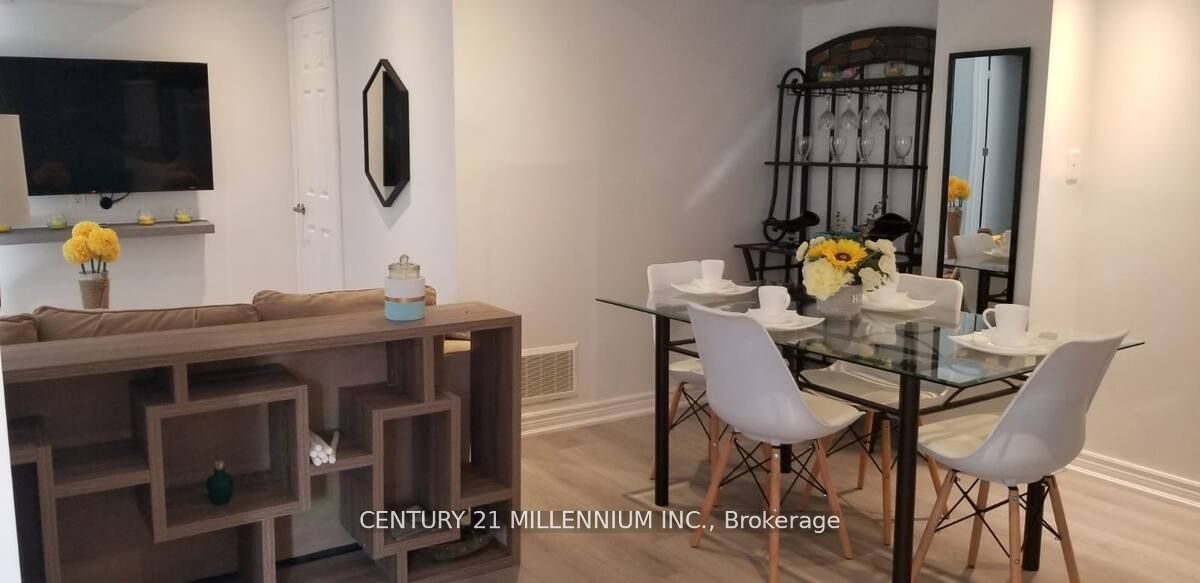 Bsmt-5900 Greensboro Drive, Mississauga, ON, L5M 5S4