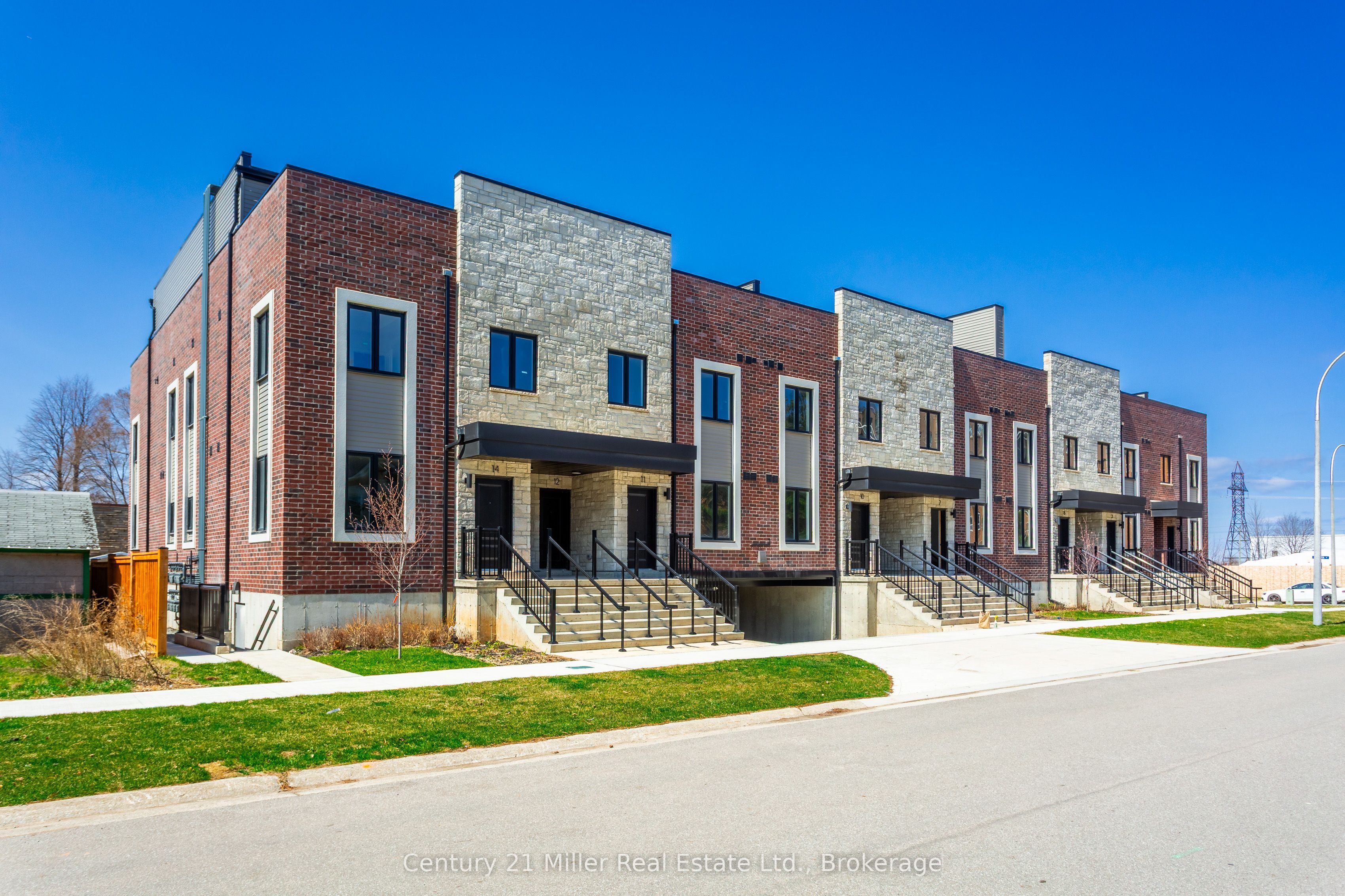Additional image 2 of 12-2 Slessor Boulevard, Grimsby, ON, L3M 5J4