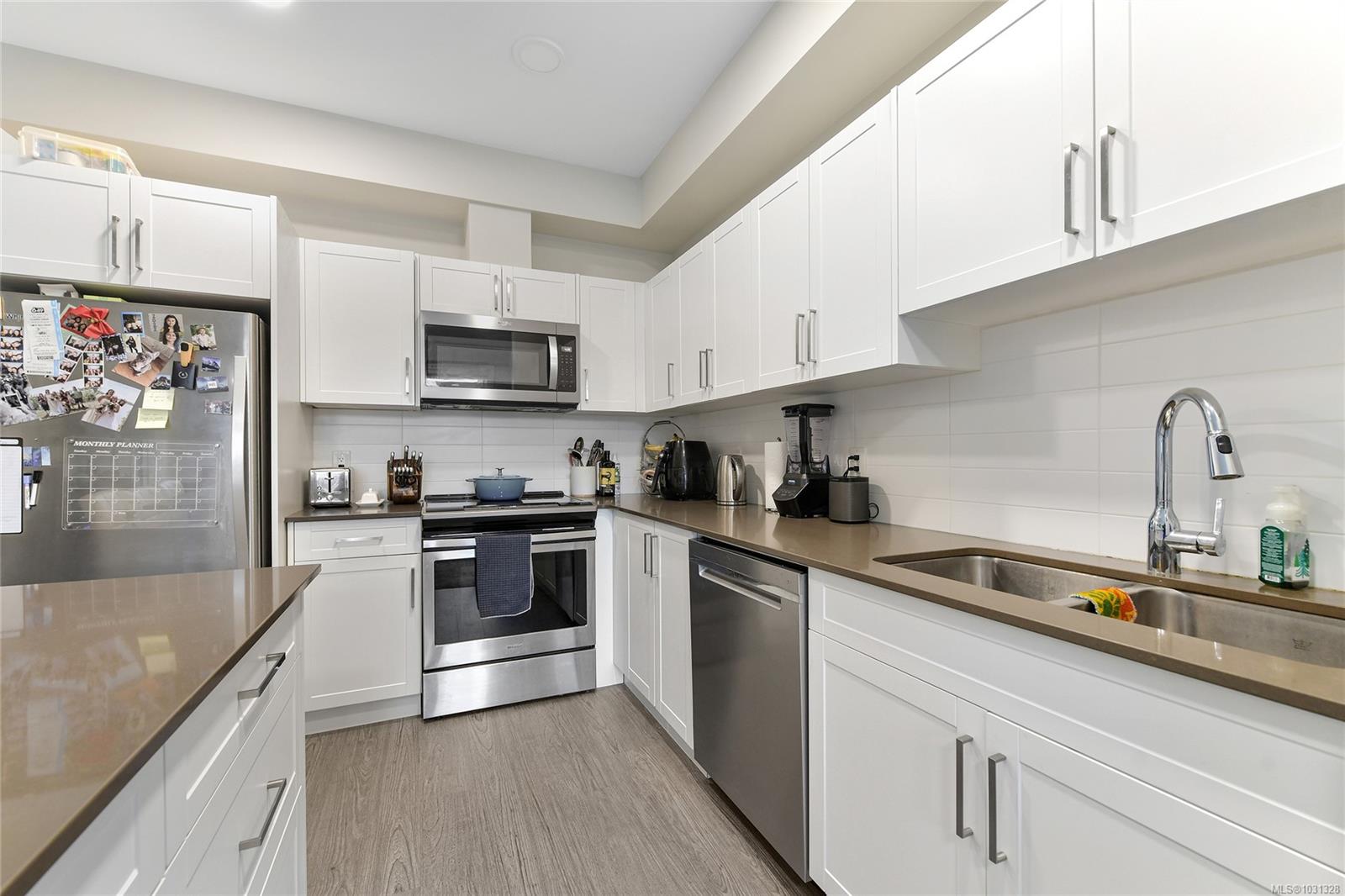 Additional image 5 of 301-2843 Jacklin Road, Langford, BC, V9B 4P4