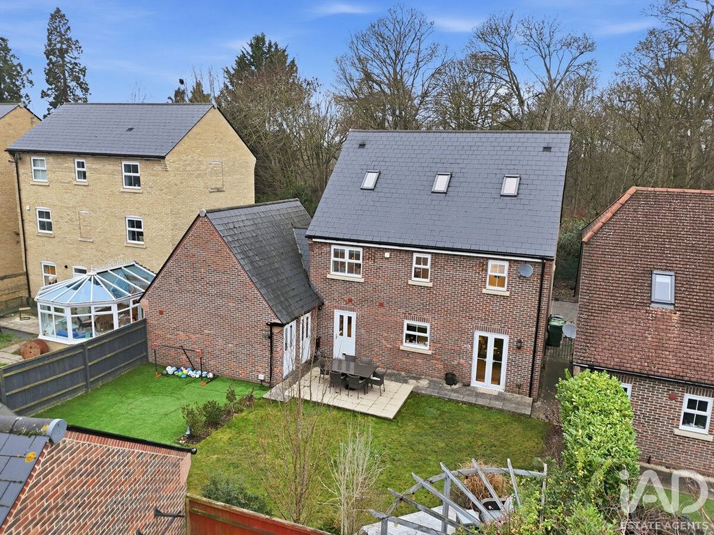 Additional image 21 of 5 bed detached house for saleBayford Way, Stansted Mountfitchet CM24
