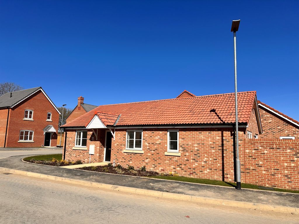 3 bed detached bungalow for saleSt. Johns Hill, Bungay NR35