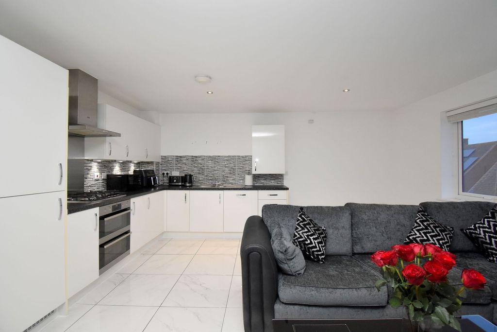 Additional image 4 of 2 bed flat for saleSullivan Court, Biggleswade SG18