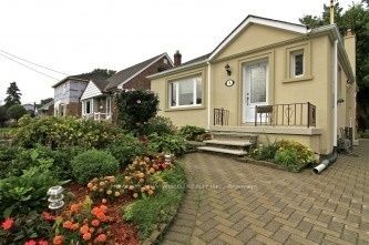 38 Ainsdale Road, Toronto, ON, M1R 3Y8