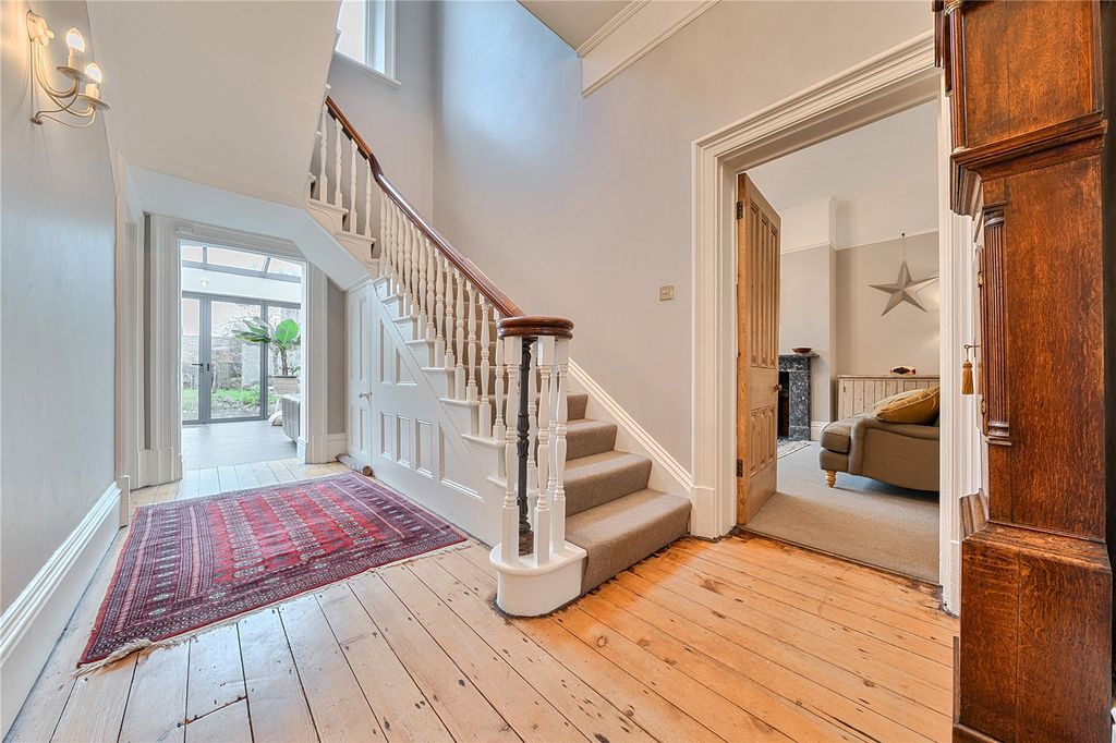 Additional image 4 of 5 bed semi-detached house for saleWest Street, Bourne, Lincolnshire PE10