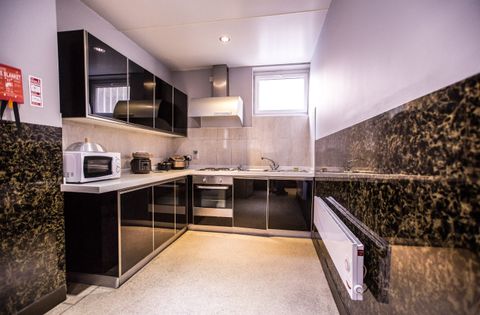 Greyfriars Lane, Coventry CV1, Room to rent