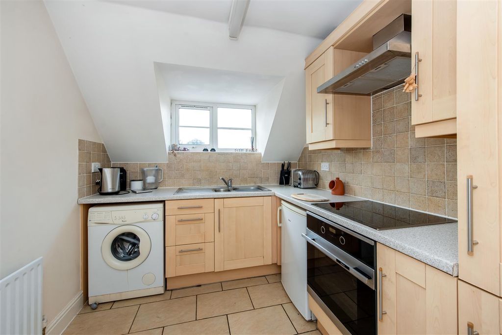 Additional image 3 of 2 bed flat for saleImber House, Millway Road, Andover, Hampshire SP10