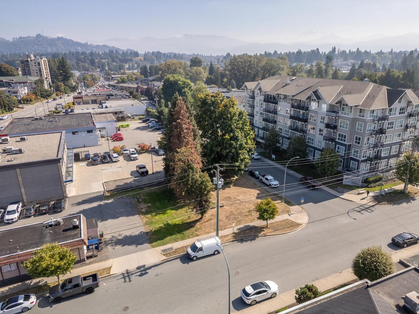 Additional image 4 of 2604 Bourquin Crescent East, Abbotsford, BC, V2S1Y7