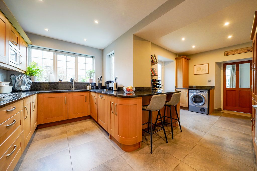 Additional image 9 of 4 bed detached house for saleThe Green, Markfield, Leicester, Leicestershire LE67