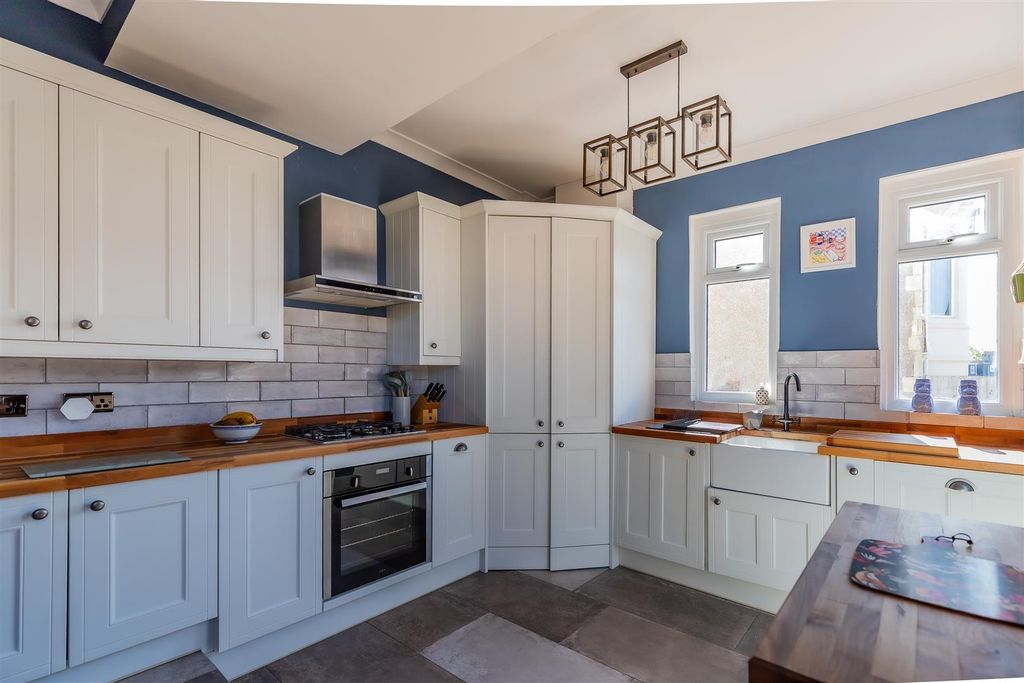 Additional image 8 of 3 bed end terrace house for salePentyrch Street, Cathays, Cardiff CF24