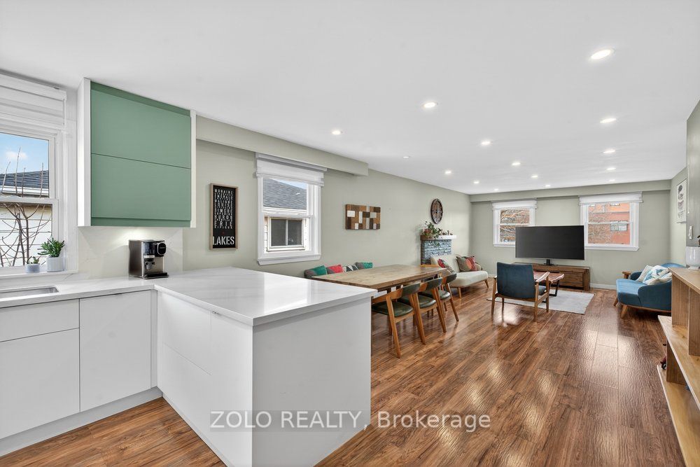Additional image 2 of 20 Bridesburg Drive, Toronto, ON, M9R 2K3