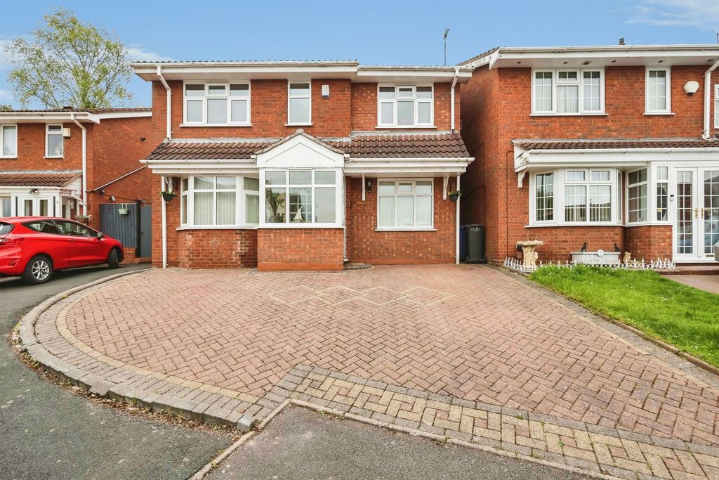 4 bed detached house for saleNorth View Drive, Brierley Hill DY5