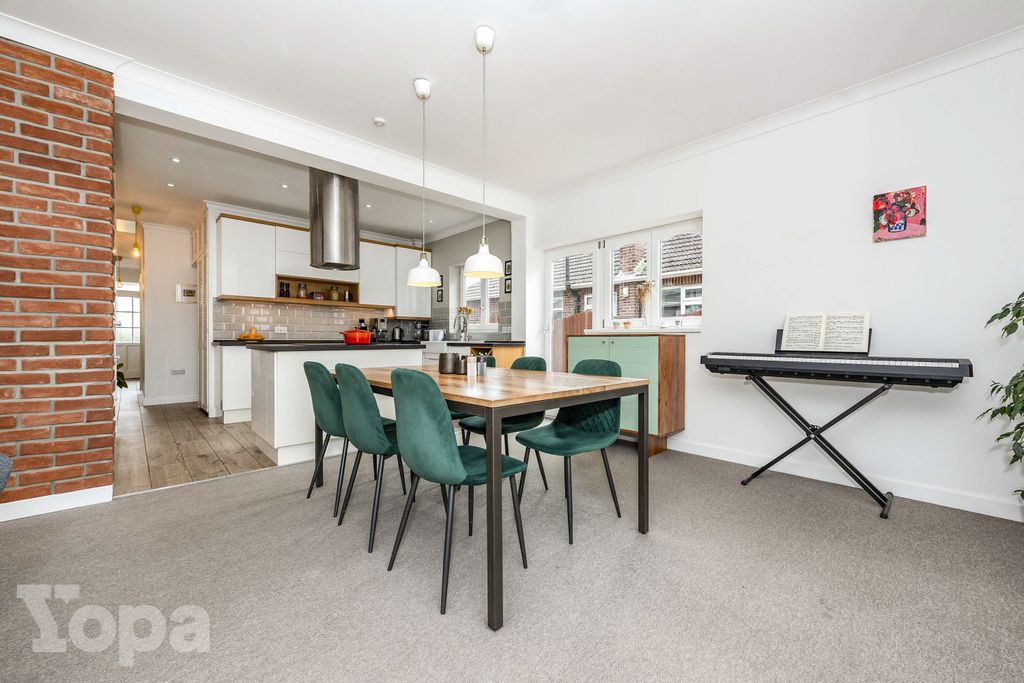 Additional image 5 of 4 bed detached bungalow for saleWoolwich Road, Belvedere DA17