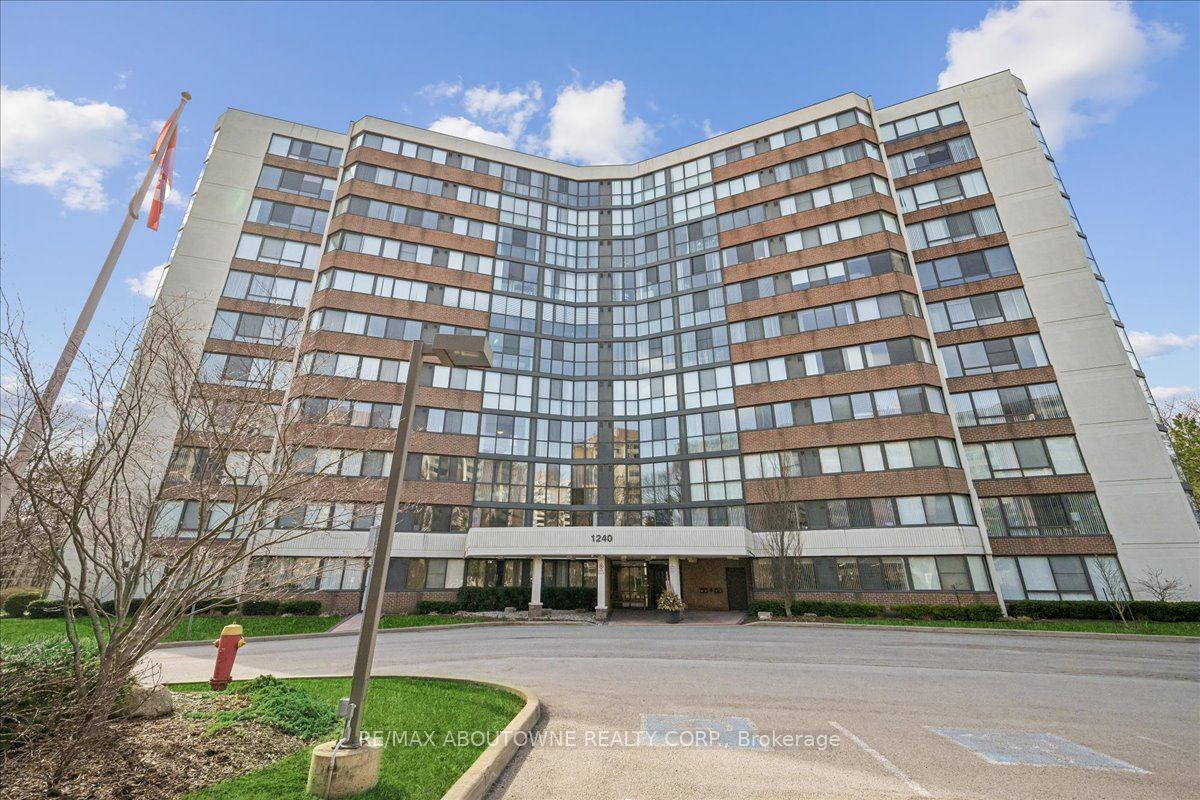 605-1240 Marlborough Court, Oakville, ON, L6H 3K7